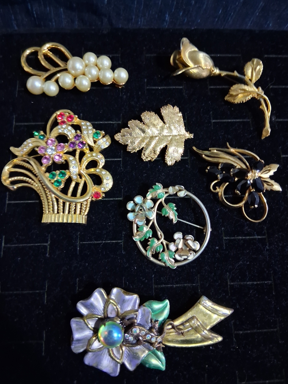 Fashion Jewelry Gold-Tone Floral & Pearl Brooch Set with Enamel and Rhinestones